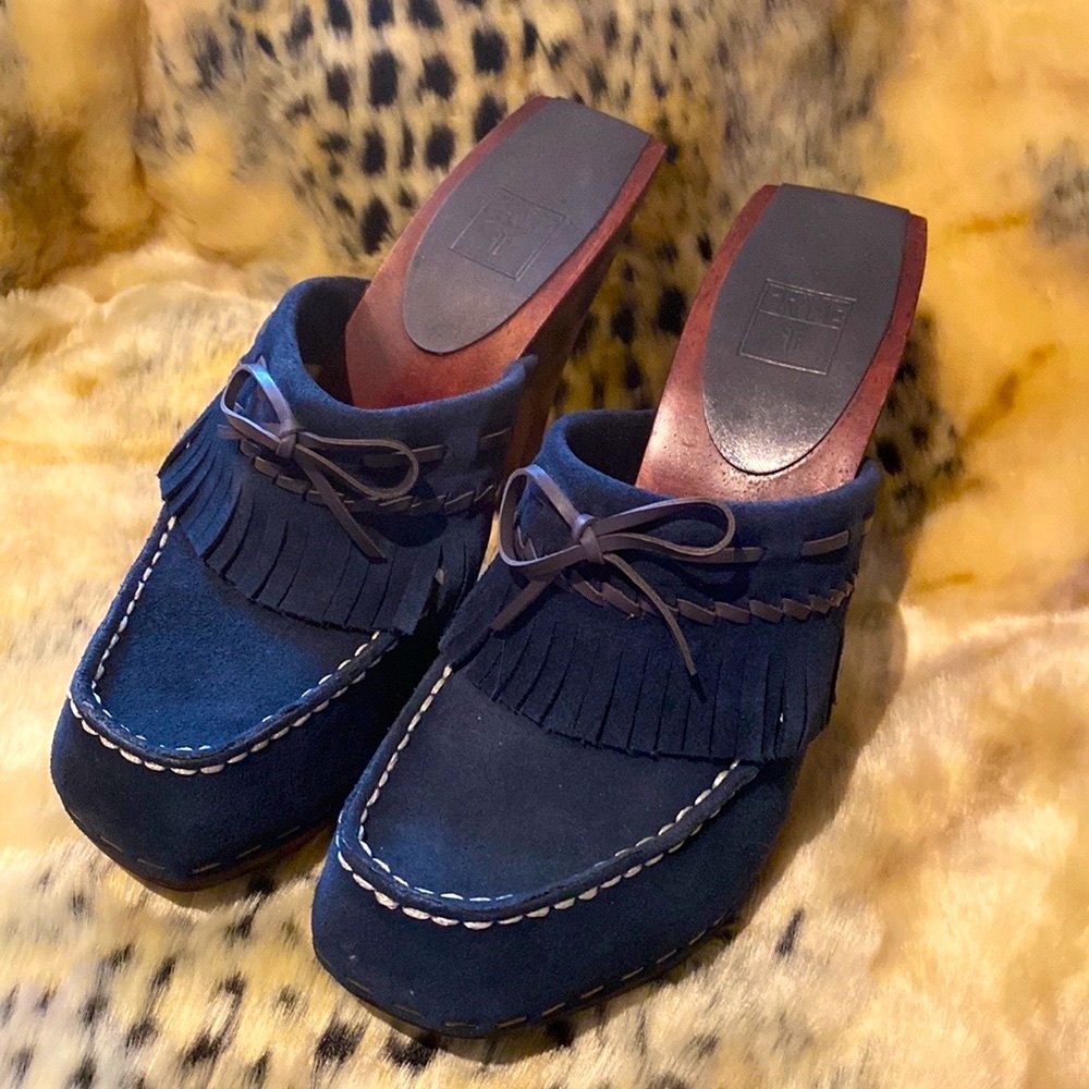 EUC Frye “Lacey” Blue Suede Platform Mules, Sz. 8M